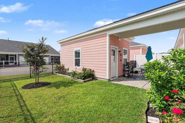 1024 Longwood Bluffs Circle, Murrells Inlet, SC 29576