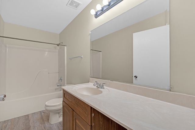 2216 Caton Ridge Drive, Plainfield, IL 60586