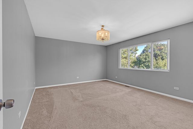 2216 Caton Ridge Drive, Plainfield, IL 60586