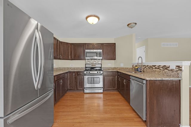 2216 Caton Ridge Drive, Plainfield, IL 60586