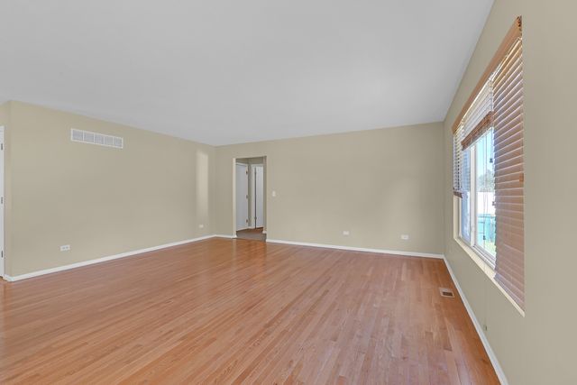 2216 Caton Ridge Drive, Plainfield, IL 60586