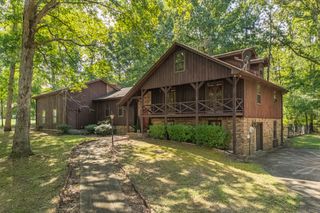 3503 Flag Dr, Centerville, TN 37033