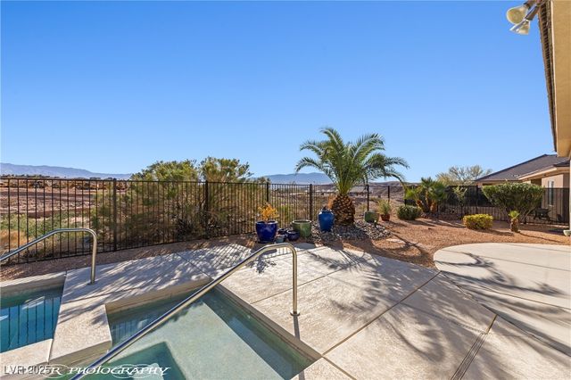 456 Wild Horse Lane, Mesquite, NV 89027