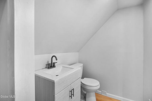 2 New Street, Glens Falls, NY 12801