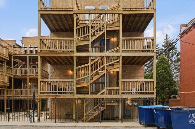 3808 W Belle Plaine Avenue G, Chicago, IL 60618