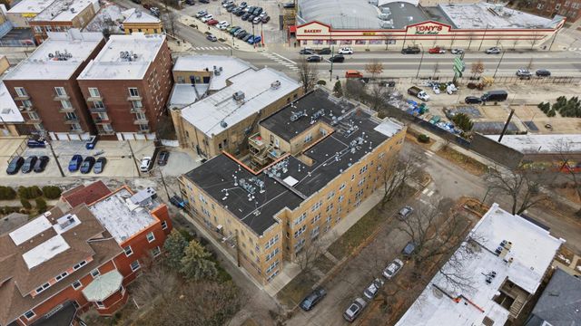 3808 W Belle Plaine Avenue G, Chicago, IL 60618