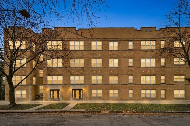 3808 W Belle Plaine Avenue G, Chicago, IL 60618