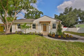 2125 W FERRIS AVENUE, Tampa, FL 33603