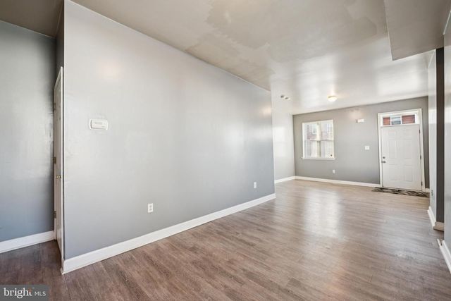 138 N KING ST, Gloucester City, NJ 08030