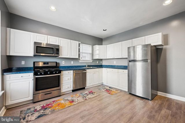 138 N KING ST, Gloucester City, NJ 08030