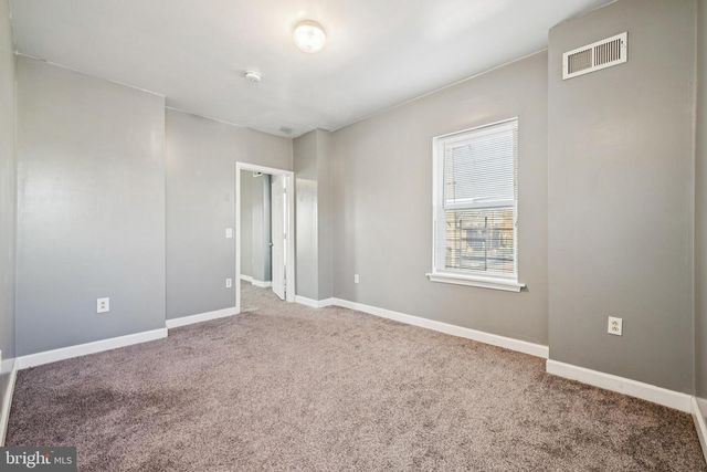 138 N KING ST, Gloucester City, NJ 08030