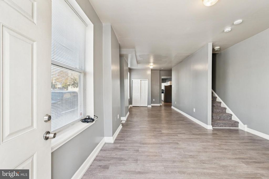 138 N KING ST, Gloucester City, NJ 08030