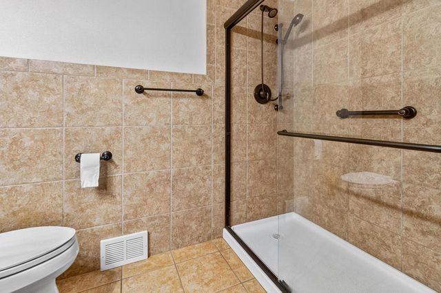 W222N8351 Plainview PARKWAY, Sussex, WI 53089