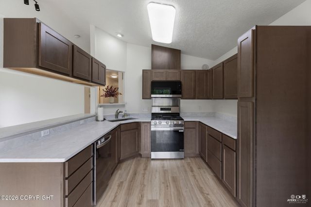 530 W Riverview Avenue, Soldotna, AK 99669