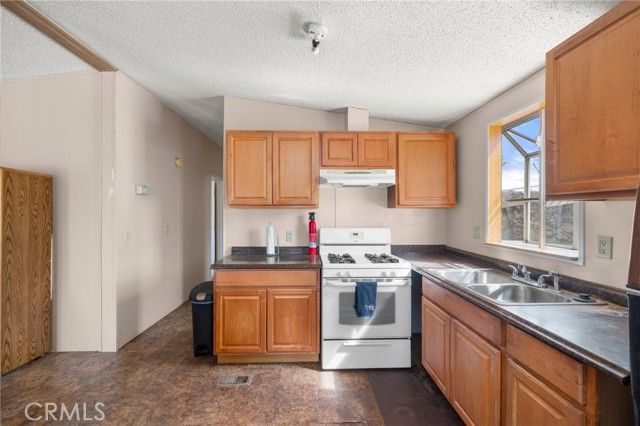 23900 Fellow Way, Perris, CA 92570