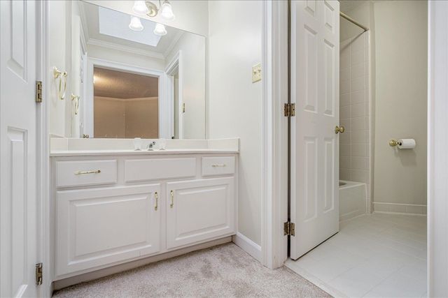 4821 S KINGSGATE PL, Memphis, TN 38117