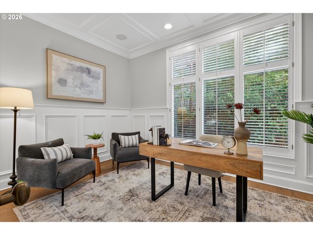 16871 GREENBRIER Rd, Lake Oswego, OR 97034