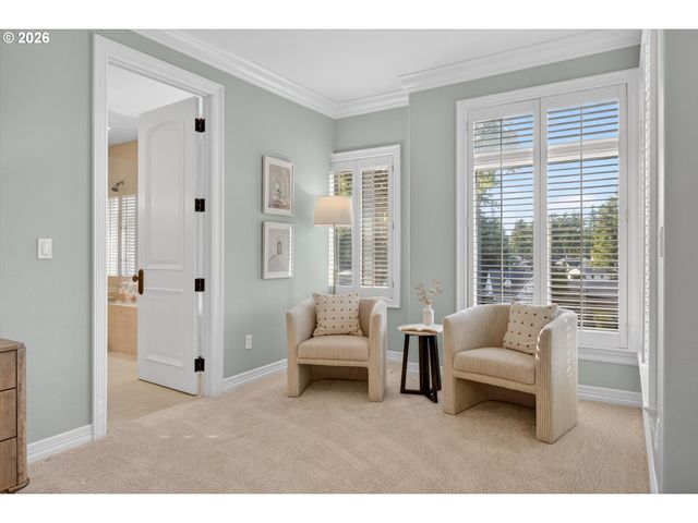 16871 GREENBRIER Rd, Lake Oswego, OR 97034