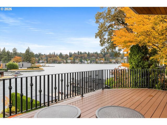 16871 GREENBRIER Rd, Lake Oswego, OR 97034