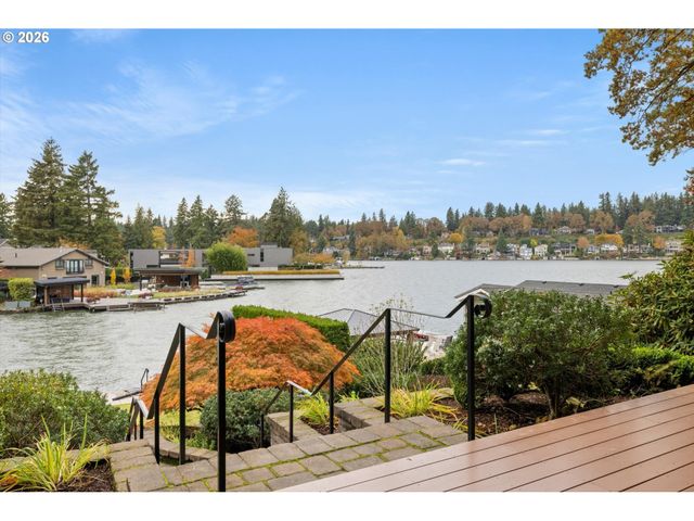 16871 GREENBRIER Rd, Lake Oswego, OR 97034