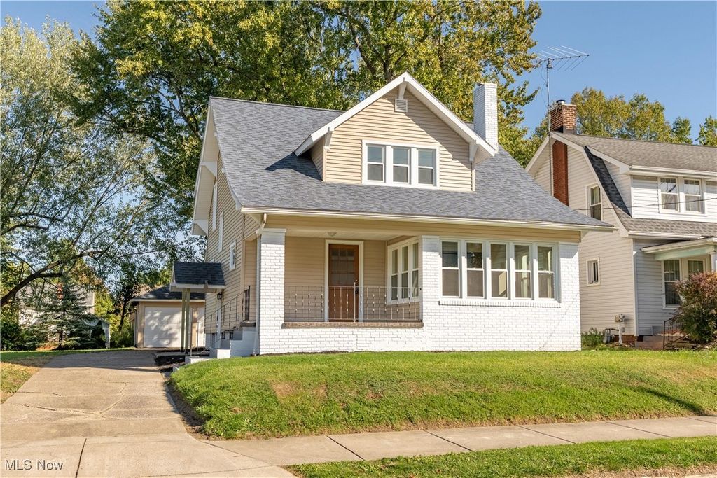 2460 S Arch Avenue, Alliance, OH 44601