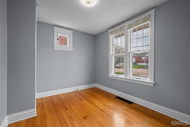 4755 Seibert Avenue, St Louis, MO 63123