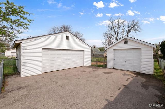 4755 Seibert Avenue, St Louis, MO 63123