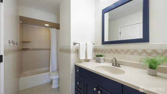 70 Connor Avenue, Metuchen, NJ 08840