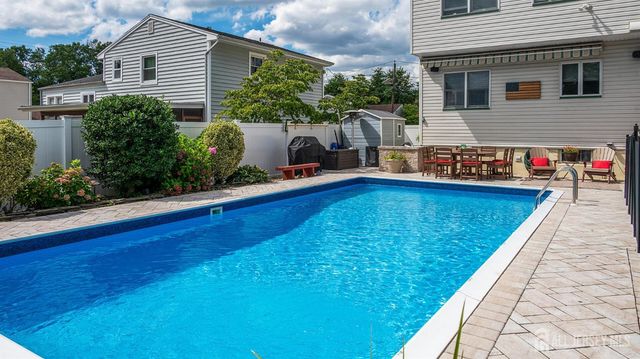 70 Connor Avenue, Metuchen, NJ 08840