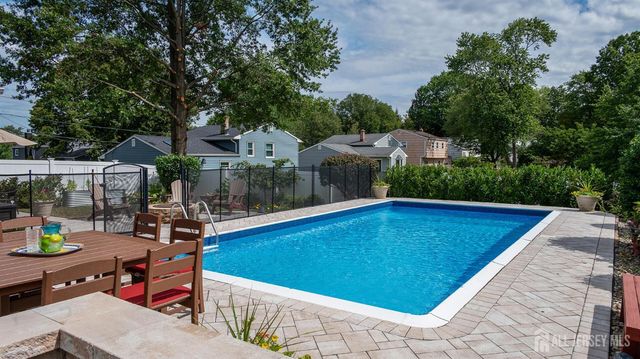 70 Connor Avenue, Metuchen, NJ 08840