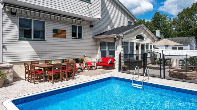 70 Connor Avenue, Metuchen, NJ 08840