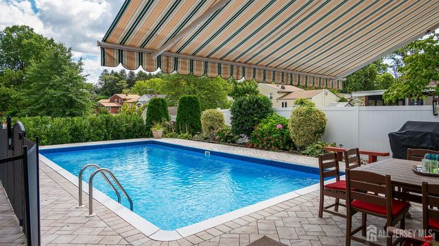 70 Connor Avenue, Metuchen, NJ 08840