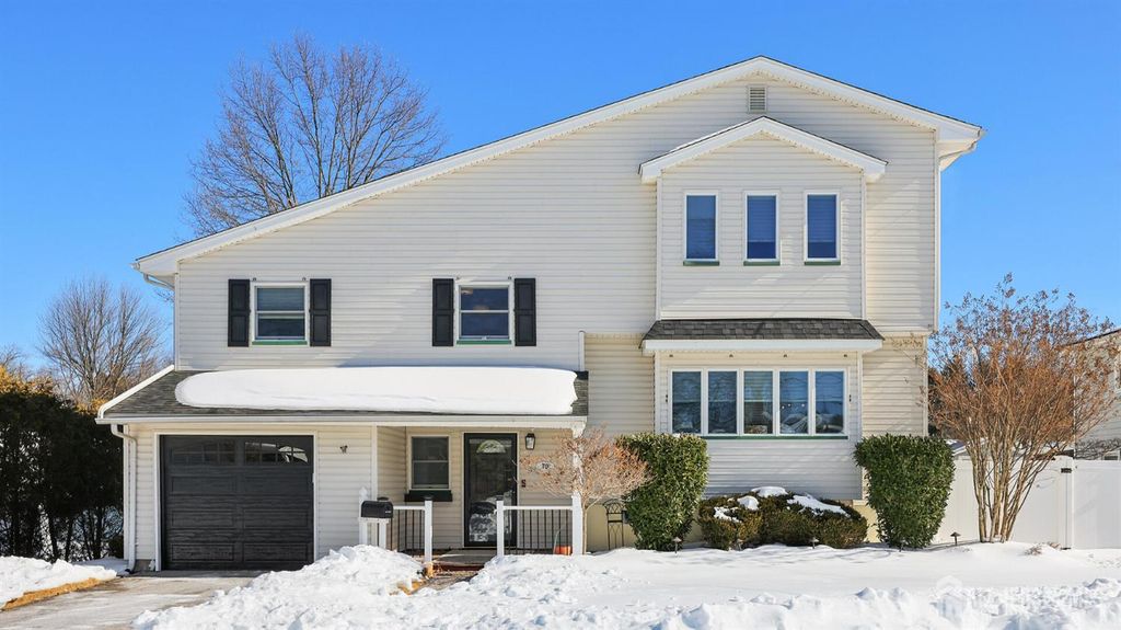70 Connor Avenue, Metuchen, NJ 08840