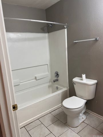 114 STERLING ST, San Antonio, TX 78220
