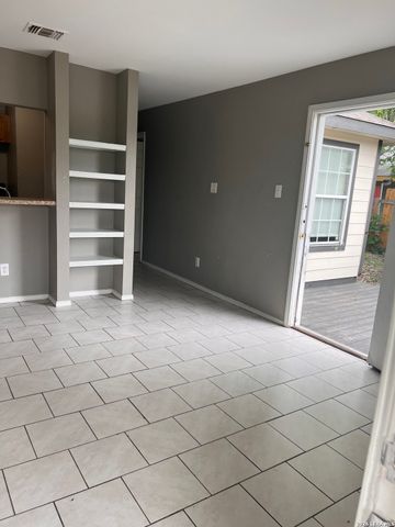 114 STERLING ST, San Antonio, TX 78220