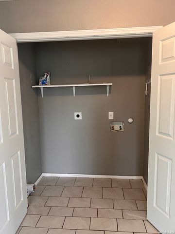 114 STERLING ST, San Antonio, TX 78220