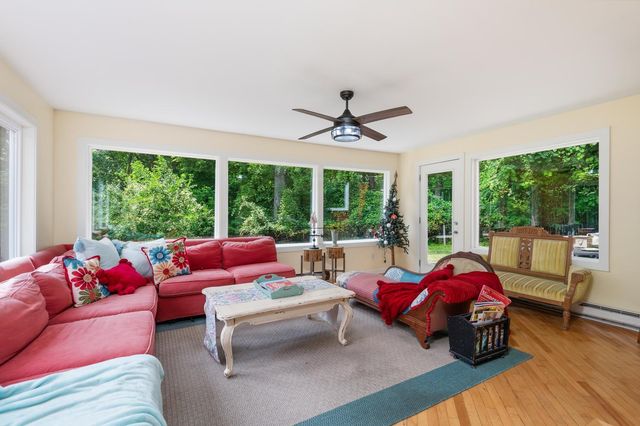 2530 Old Beach Road, Wayzata, MN 55391