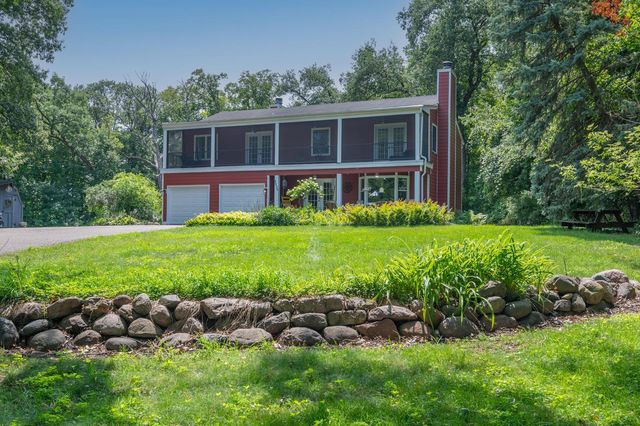 2530 Old Beach Road, Wayzata, MN 55391