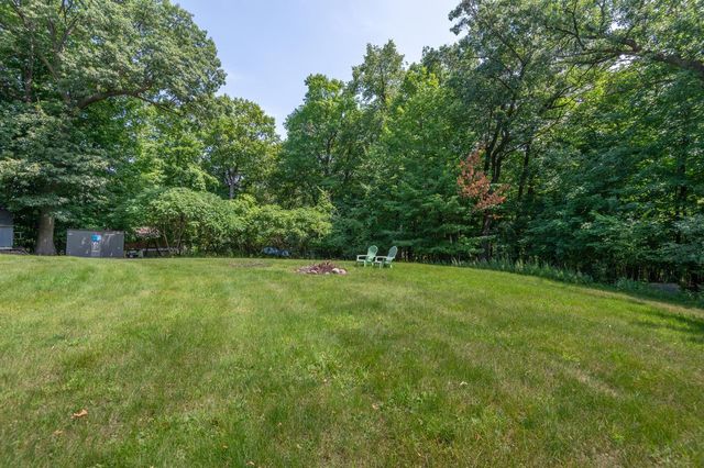 2530 Old Beach Road, Wayzata, MN 55391