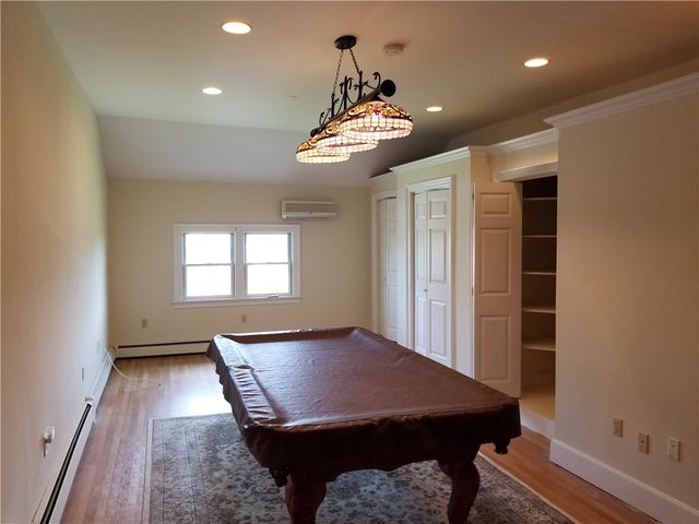 16 Clearview Avenue D, Portsmouth, RI 02871