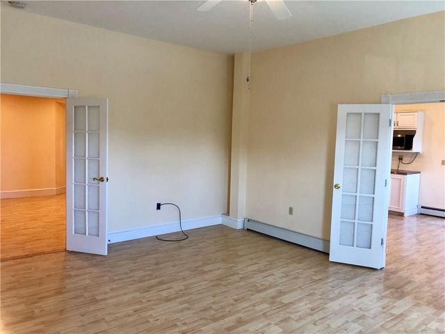 16 Clearview Avenue D, Portsmouth, RI 02871