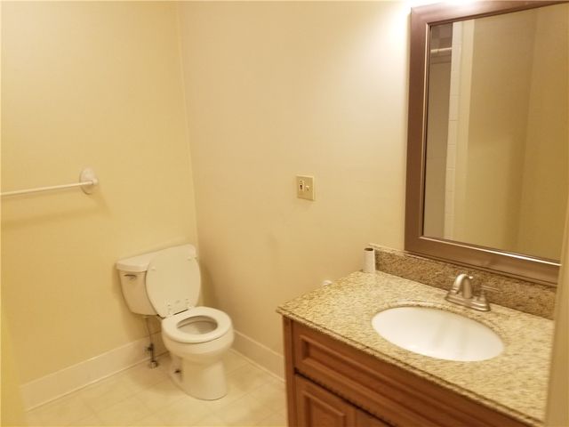 16 Clearview Avenue D, Portsmouth, RI 02871