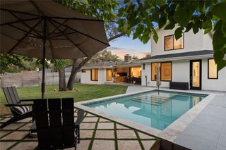 4000 Greystone DR, Austin, TX 78731
