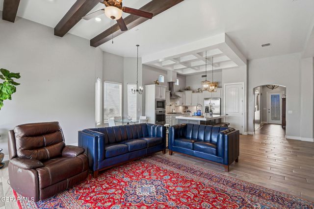 7462 WOODEN NICKEL Drive, El Paso, TX 79911