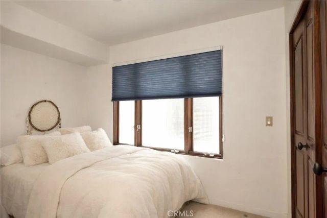 221 30th Street, Manhattan Beach, CA 90266