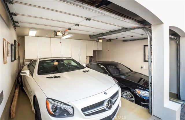 221 30th Street, Manhattan Beach, CA 90266