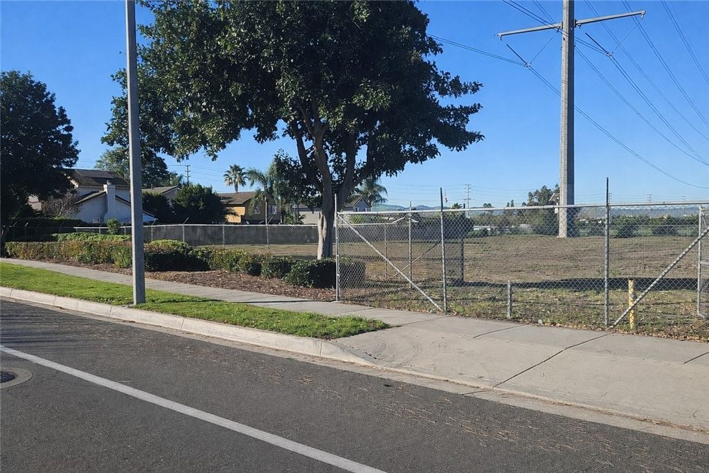 14000 San Antonio, Chino, CA 91710