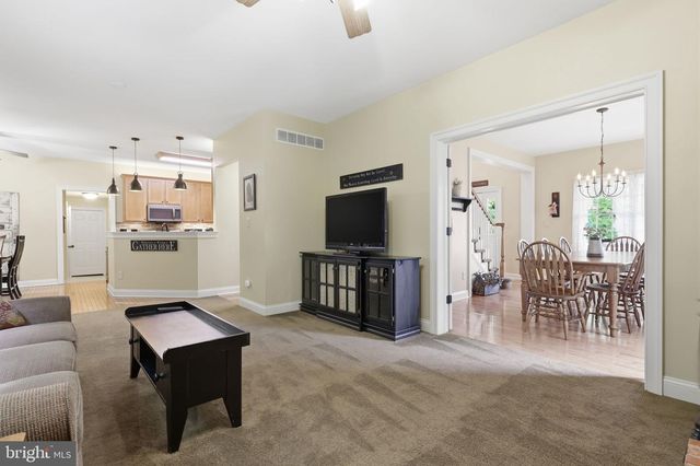 2 TIMOTHY DR, Newtown, PA 18940