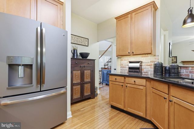 2 TIMOTHY DR, Newtown, PA 18940