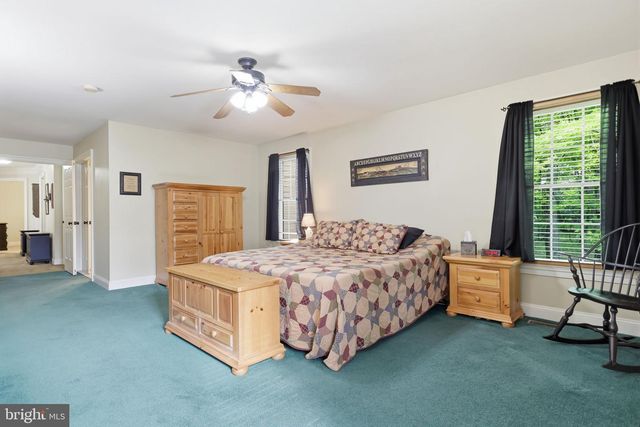 2 TIMOTHY DR, Newtown, PA 18940